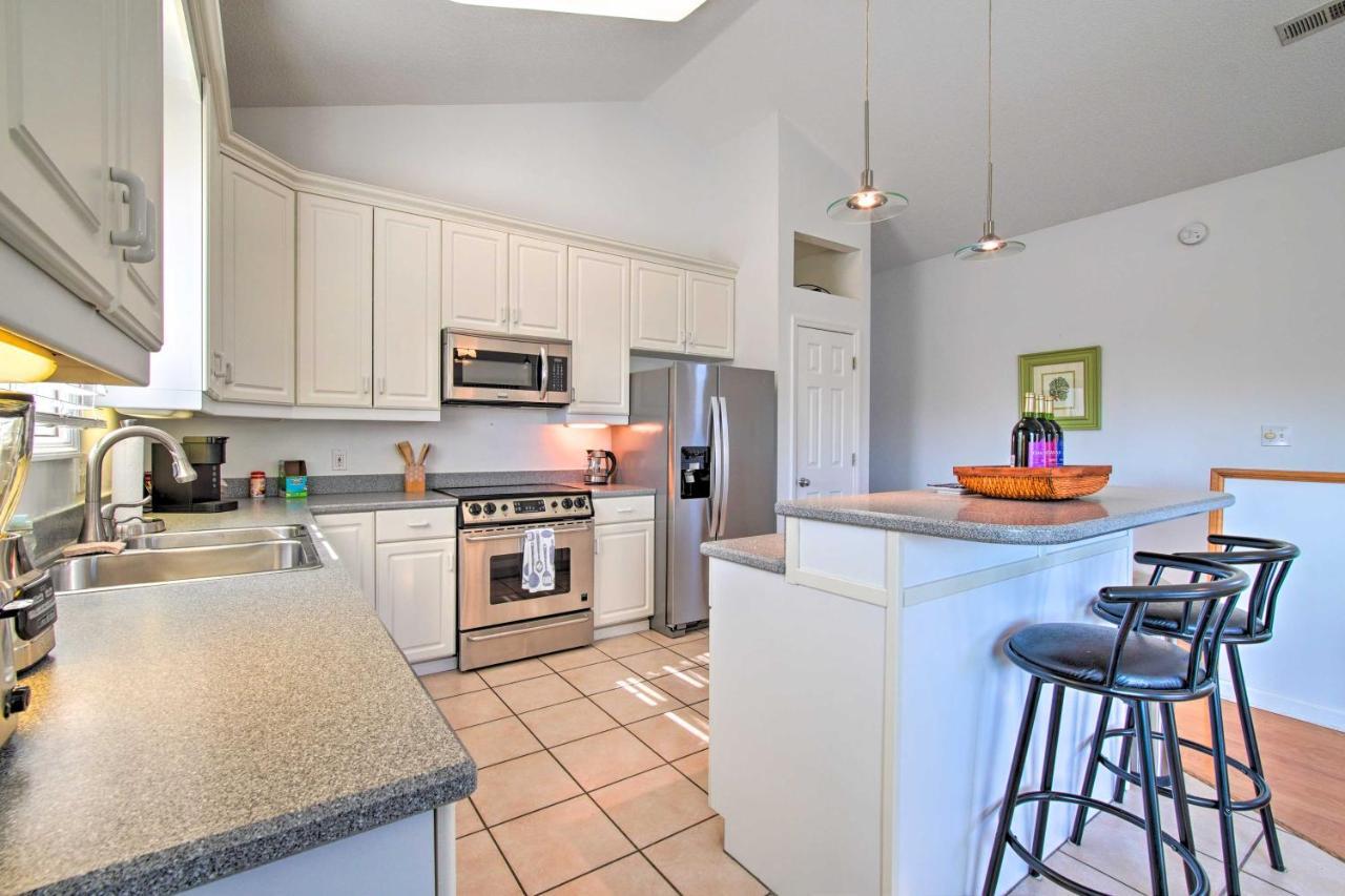 Southport Condo With Fire Pit, Deck And Private Pool Eksteriør billede